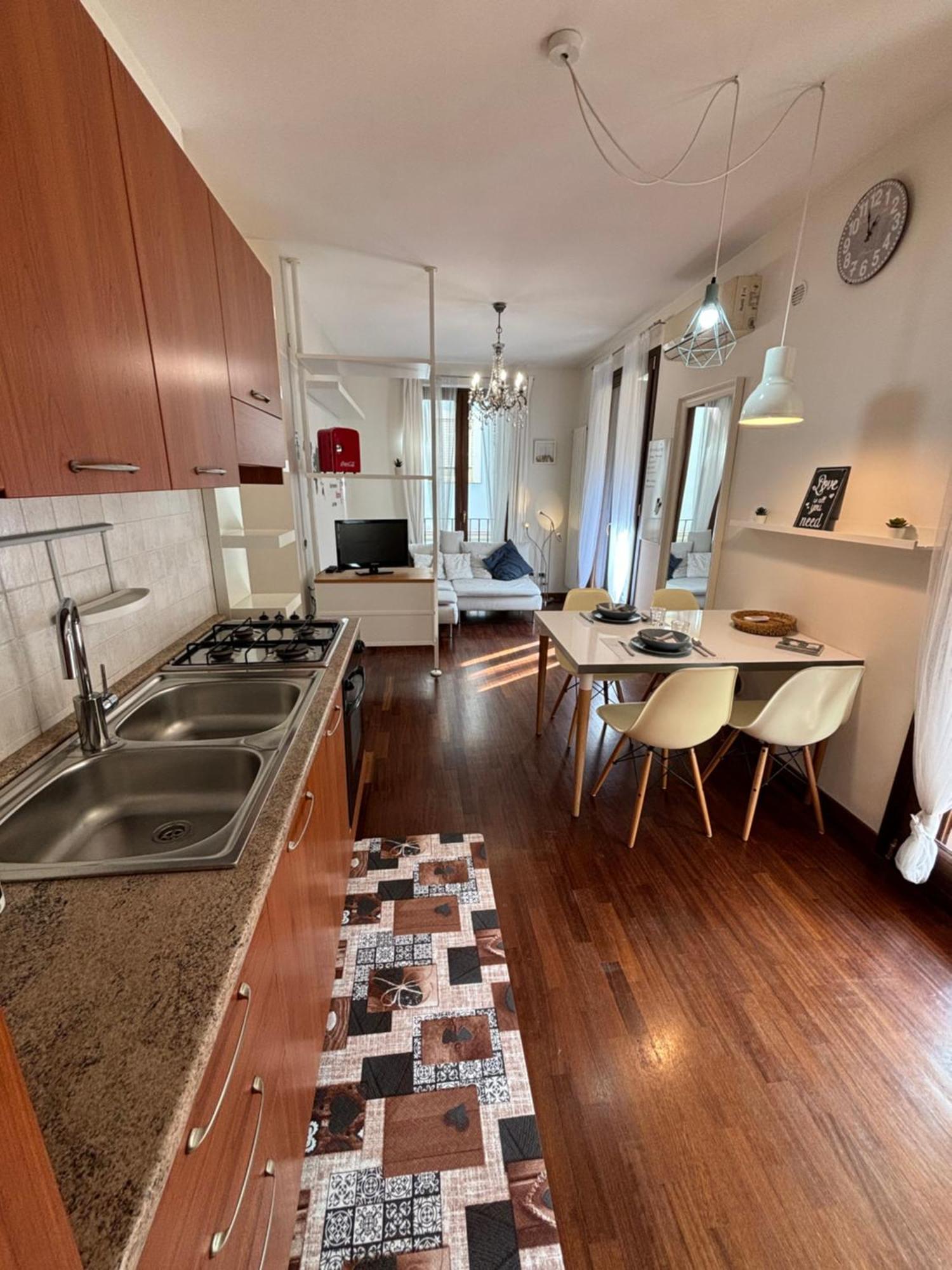 Michelangelo Apartment Pescara Bagian luar foto