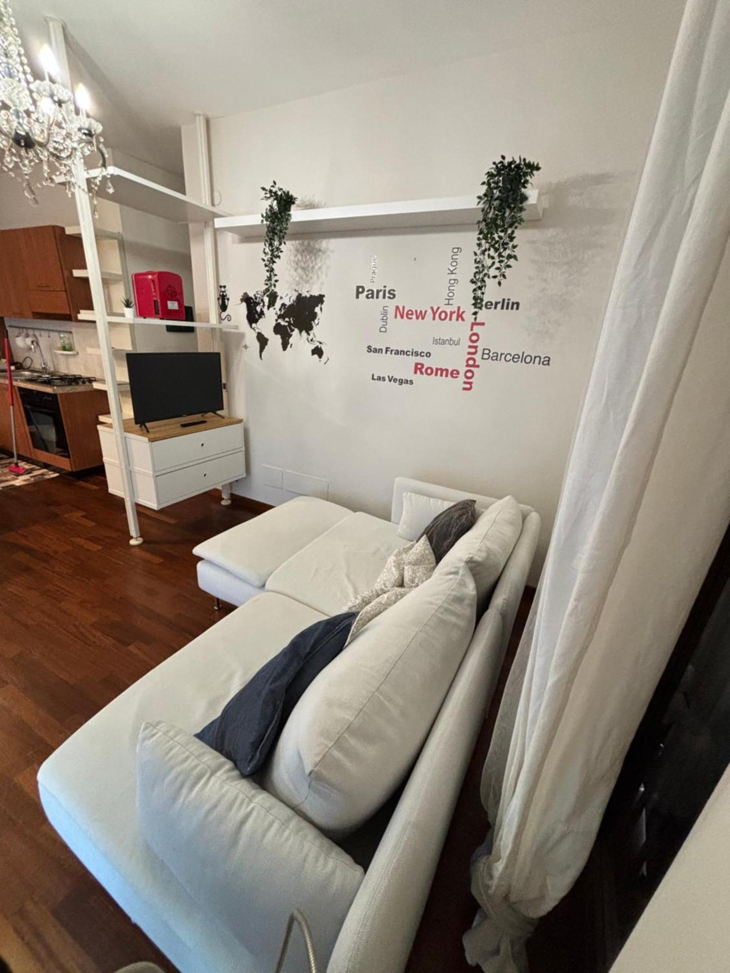 Michelangelo Apartment Pescara Bagian luar foto